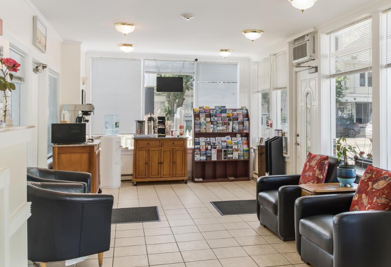 America's Value & Suites/hyannis Hyannis