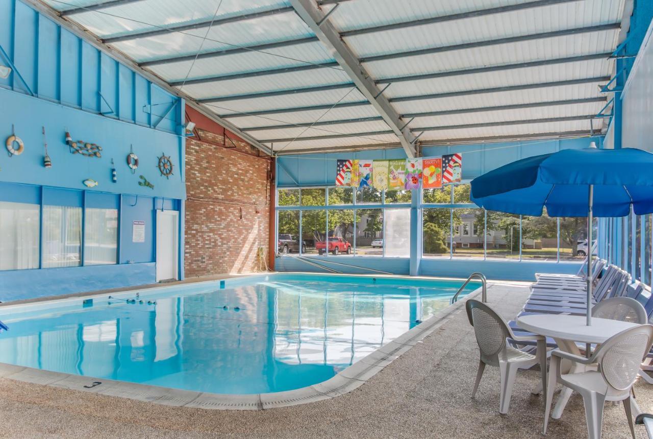 America's Value & Suites/hyannis Hyannis
