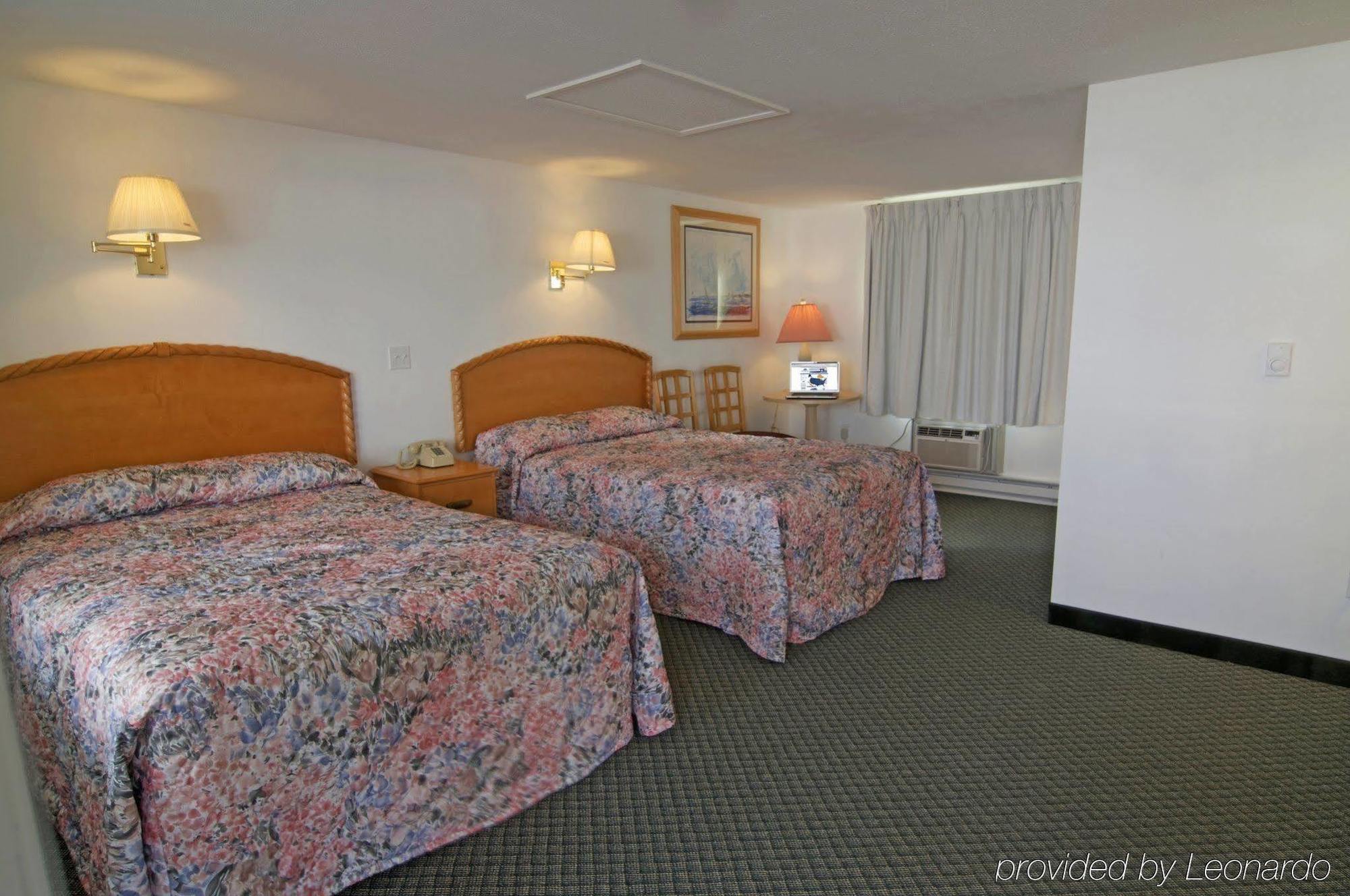 America's Value & Suites/hyannis Motel
